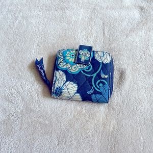 Vera Bradley wallet